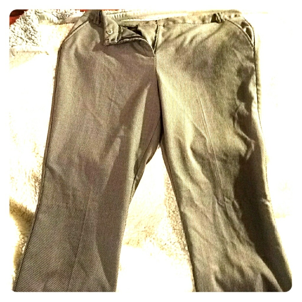 Black/white checked NY&C pants 18